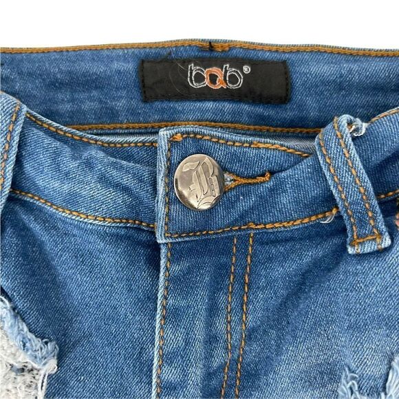 BQB Jean Shorts Distressed Blue Stretch Cuffed Mid Rise Juniors Size 9 Denim - Picture 5 of 7